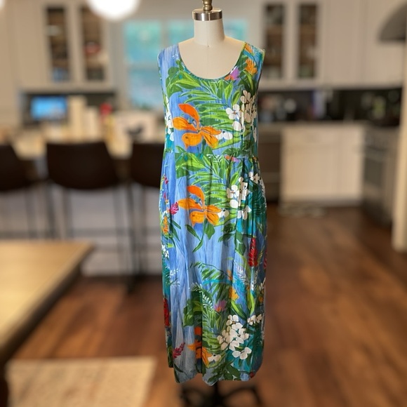 Jams World Dresses & Skirts - Jams World Blue Floral Midi Dress Size Medium